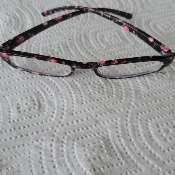 NON-PRESCRIPTION READING GLASSES 👓 - Picture 4 of 7